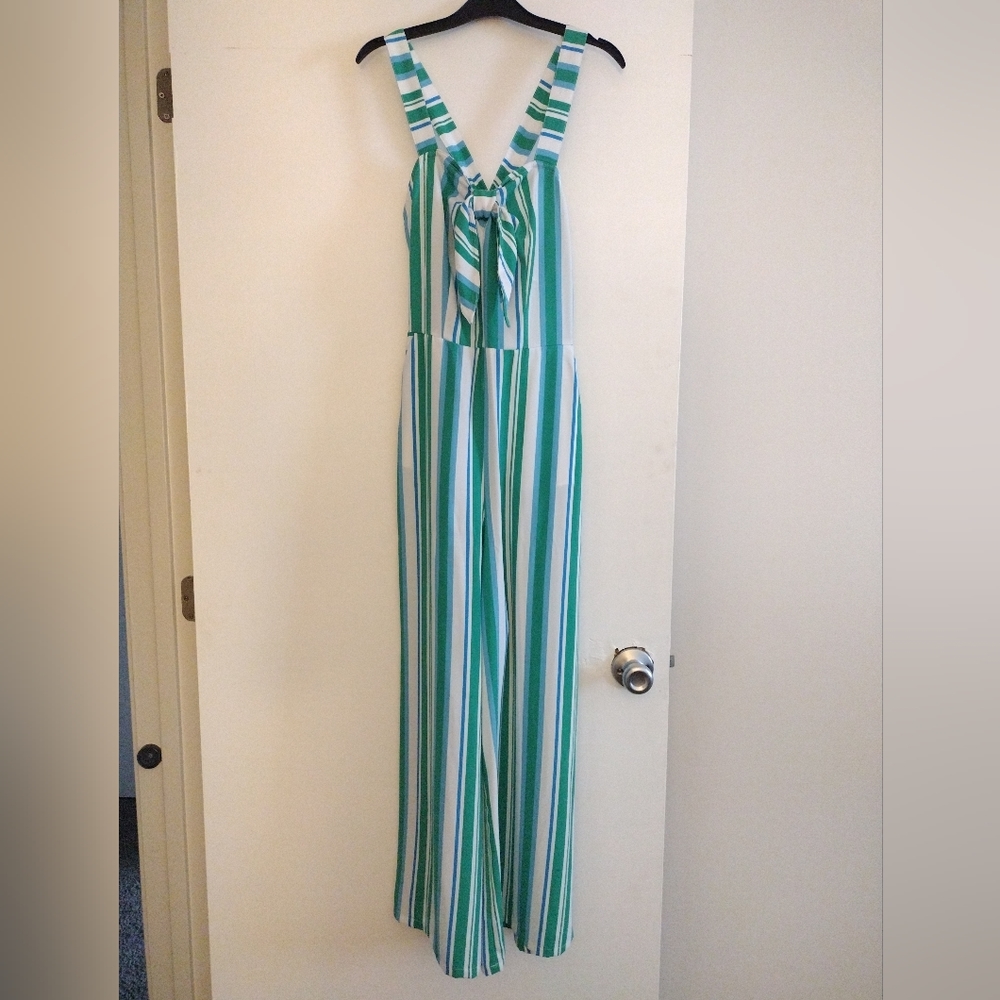 Sleeveless jumpsuit